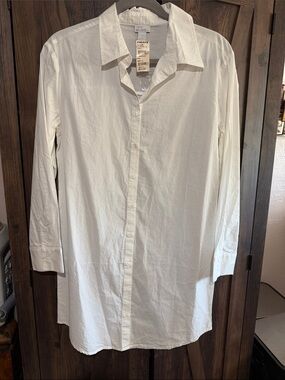 Tilly's White Longline Button-Down Shirt - Classic Casual